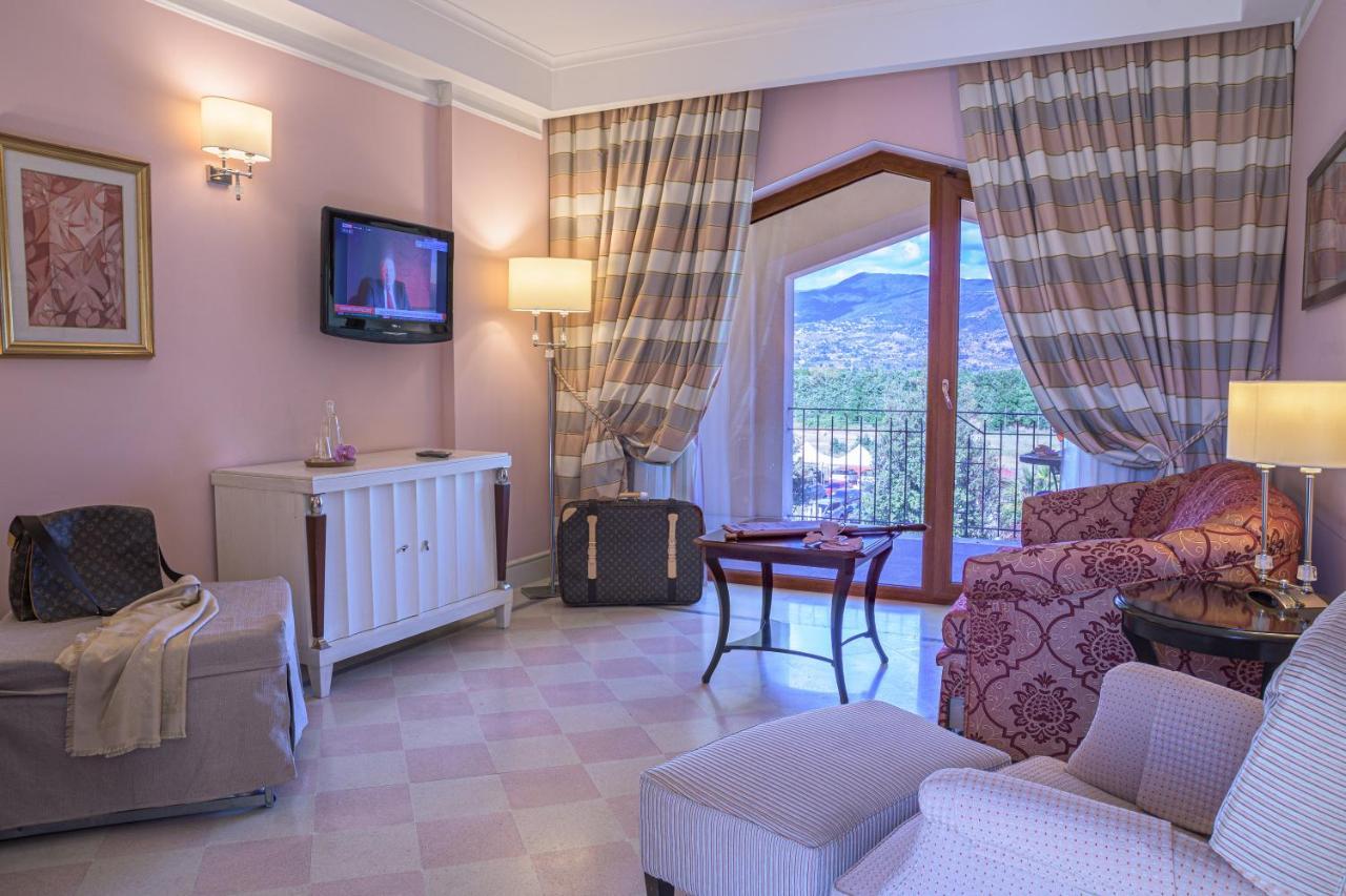 Best Western Premier Villa Fabiano Palace Hotel ريندي المظهر الخارجي الصورة
