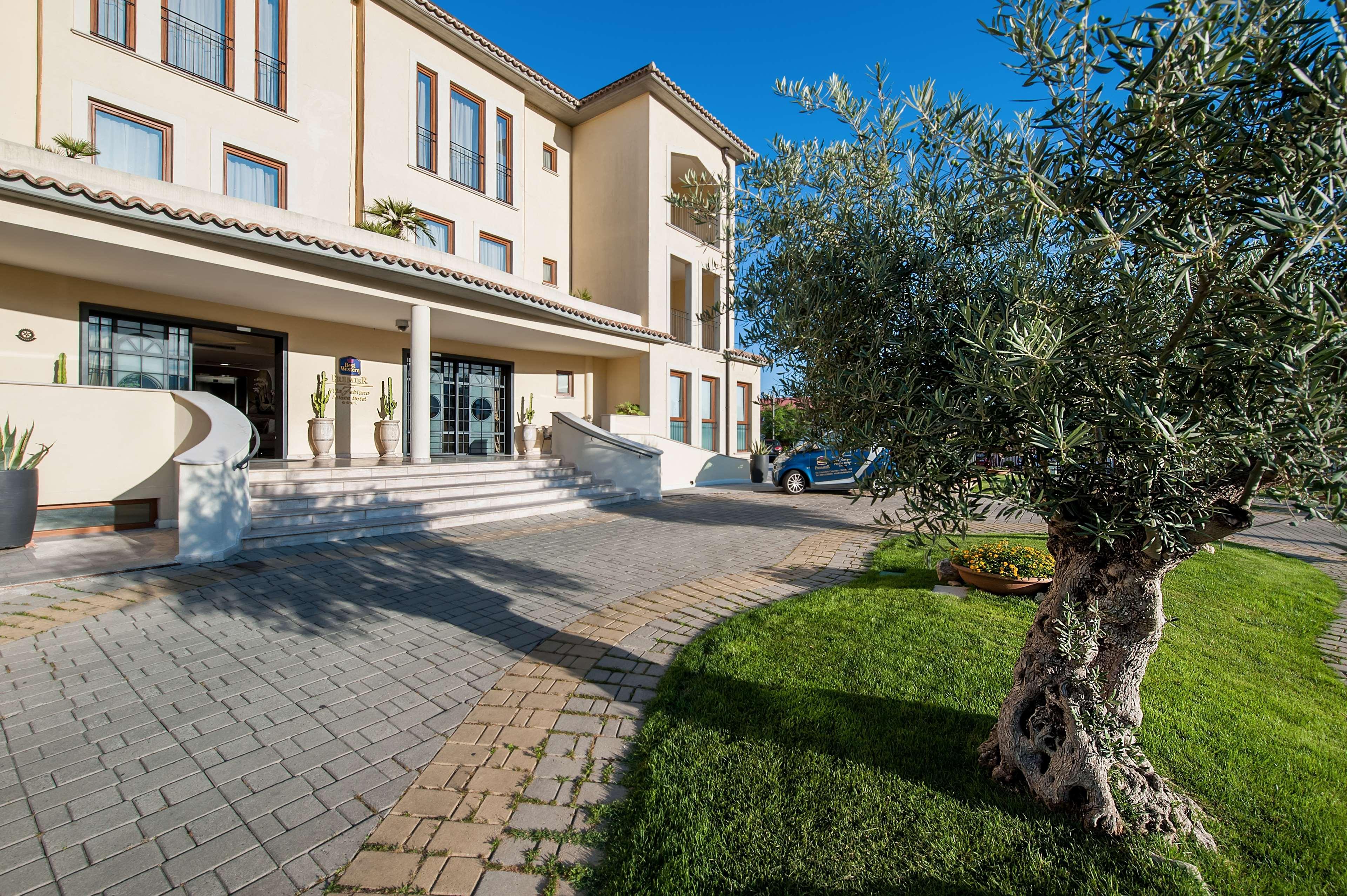 Best Western Premier Villa Fabiano Palace Hotel ريندي المظهر الخارجي الصورة